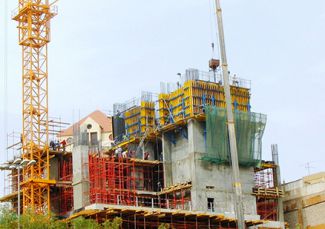 Z-Climb™ CF210-240 Climbing System Formwork